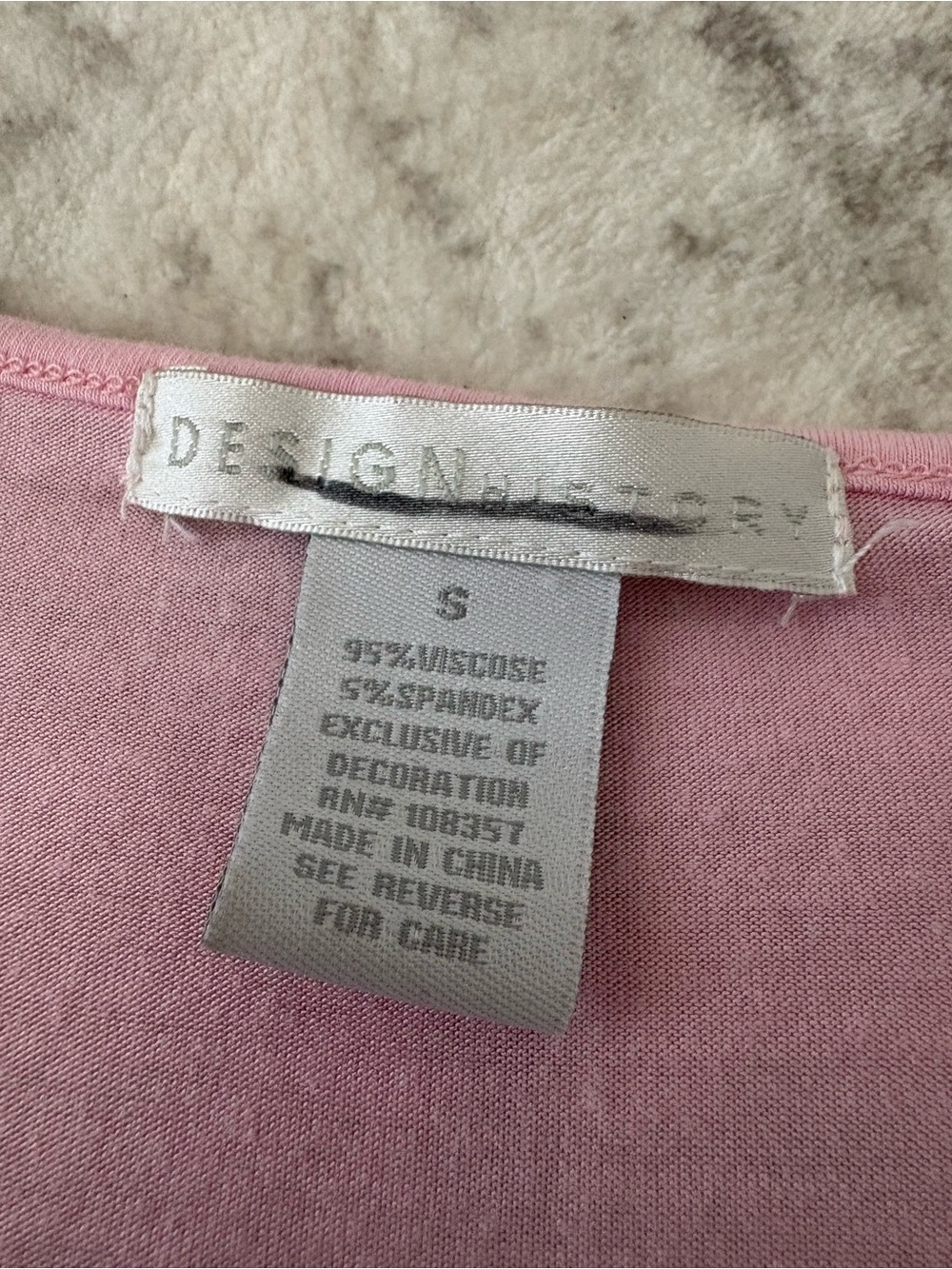 Design History Soft Pink Ruched Keyhole Tank - Picture 7 of 7